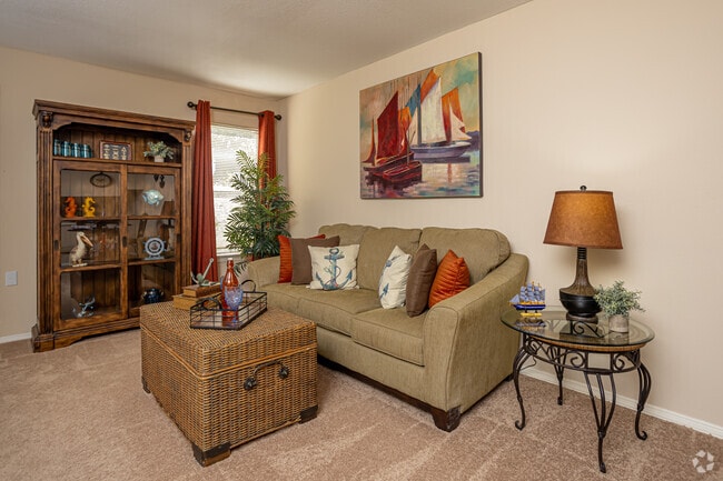 1BR, 1BA - 710SF