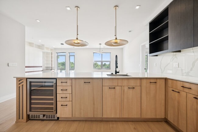 Photo - 900 11th St SE Unit 309