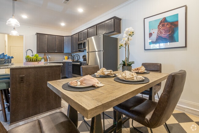 2BR, 2BA - 1,193 SF - Dining Area