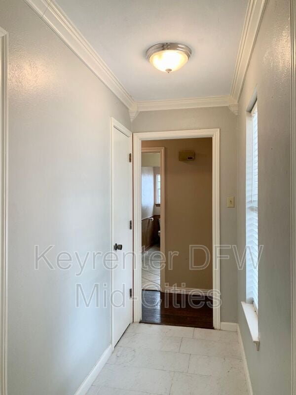 Photo - 505 E Scotland Dr