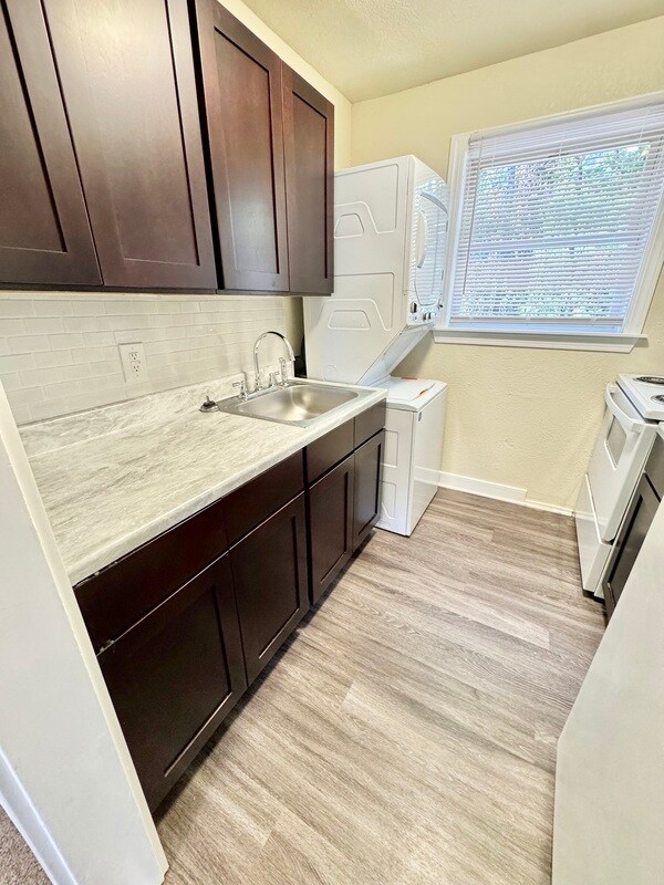 Photo - 1517 Halifax St Unidad Renovated 2 bedroom