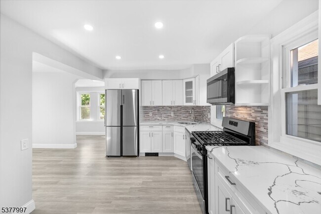 Photo - 16 New St Unit 2