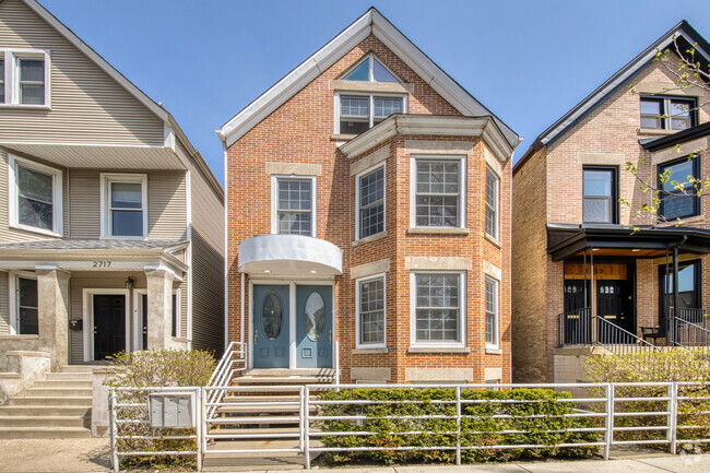 Building Photo - 2715 N Marshfield Ave Unit 1 Rental