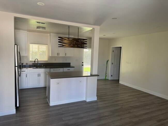 Photo - 18026 Bullock St