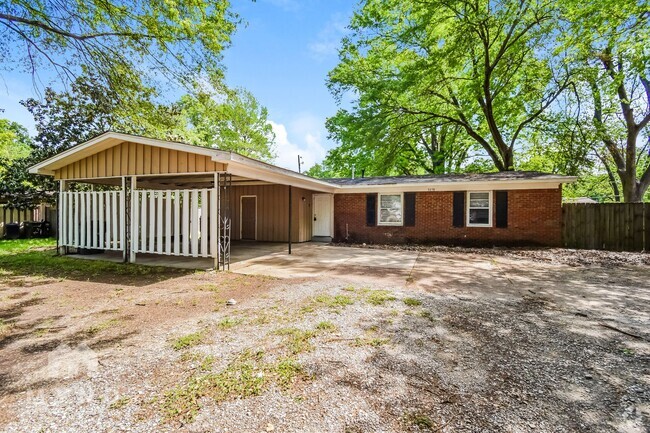Building Photo - 3038 Brookdale St Rental