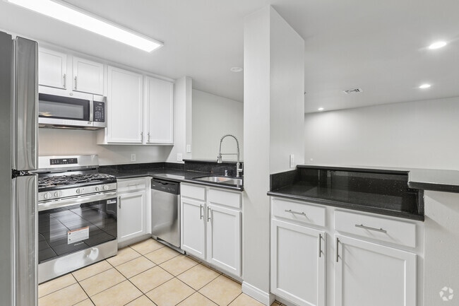 3BR, 2BA - 1,576SF - Kitchen