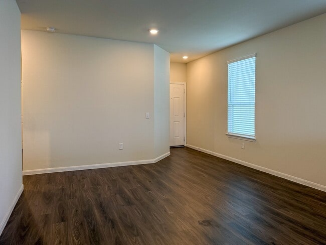 Photo - 6406 Franklin View Ln