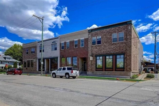 Building Photo - Luxury Two-bedroom apartment in downtown Stoughton with in-unit laundry and central a/c Unit 113 E Washington St