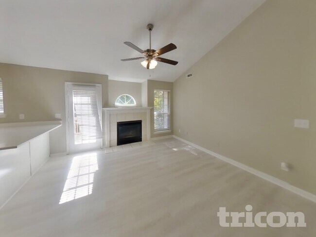 Photo - 262 Village Dr