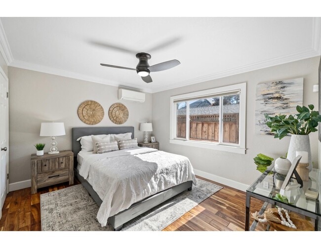 Photo - 674 E Julian St