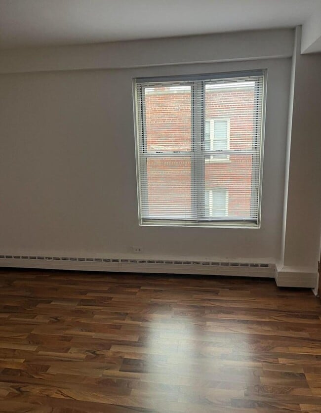 Photo - 2620 W Berwyn Ave