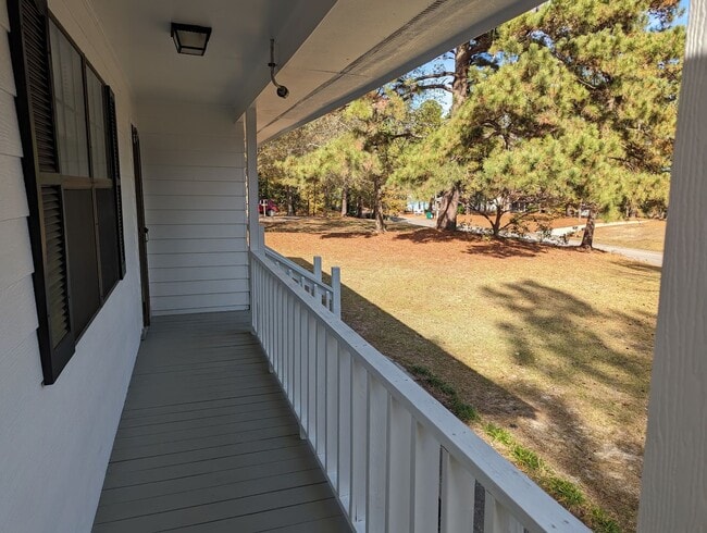 Photo - 131 Millrace Cir