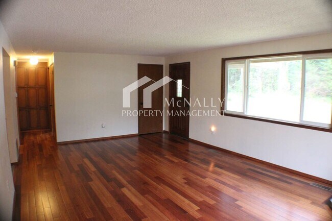 Photo - Freshly Updated 4BR Home w/ Finished Basement, New Appliances & RV/Boat Parking