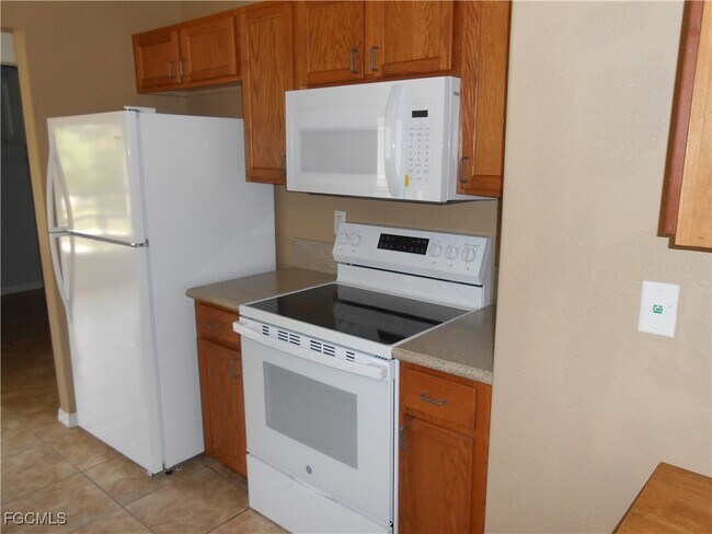 Photo - 407 Chamonix Ave S