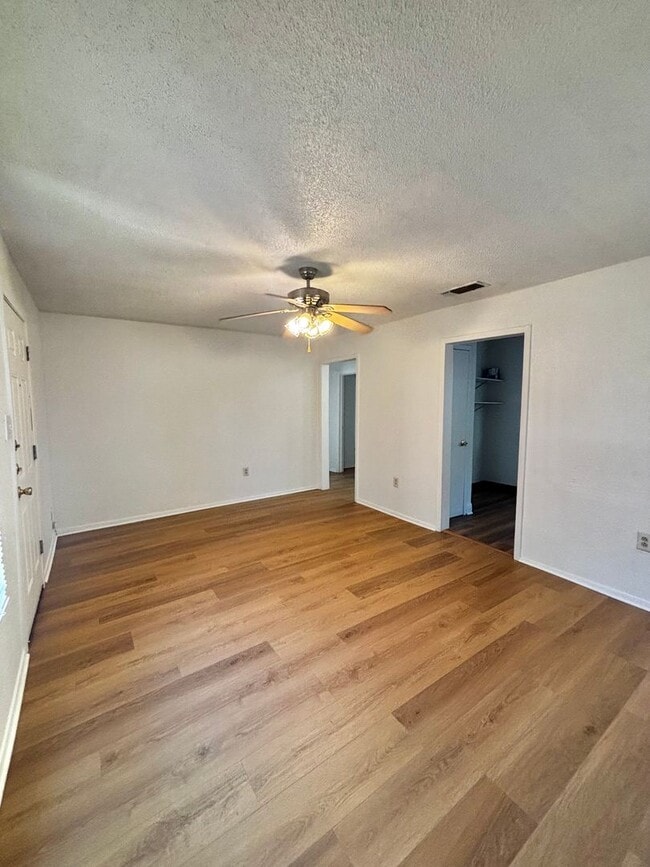 Photo - 309 N Howard St