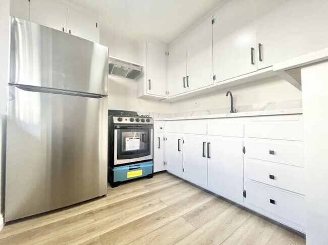 Photo - 11173 Charnock Rd