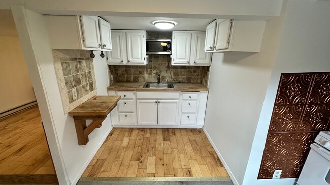 Photo - 46 N Center St