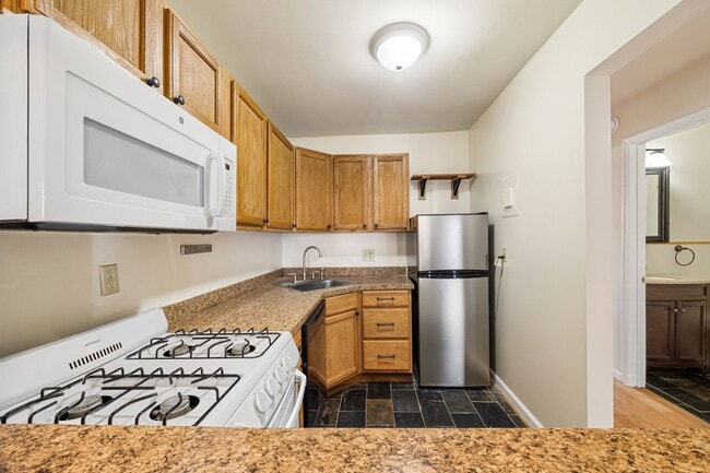 Photo - 480 Burgoyne Rd