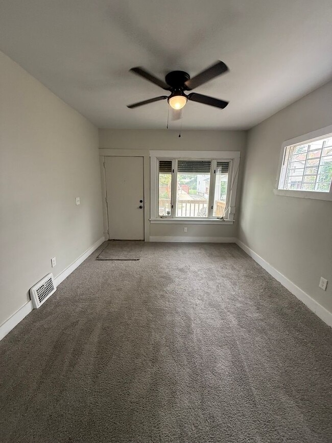 Photo - 4bd Single Section 8 *1/2 OFF SECURITY DEPOSIT SPECIAL*