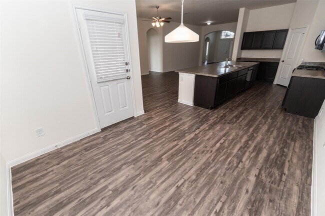 Photo - 29607 Clover Shore Dr