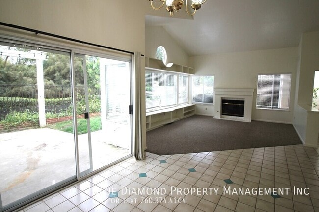 Photo - 1692 Hermosita Dr