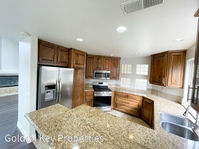Photo - Beautiful home in the desirable Rancho Del Oro community!