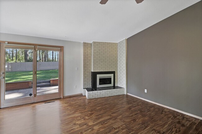 Photo - 3 Bed 2 Bath - One Story - Dog Per Approva...