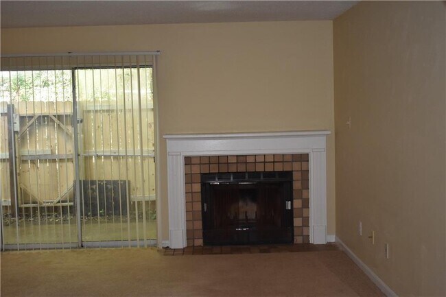 6701 Dickens Ferry Rd Unit 23