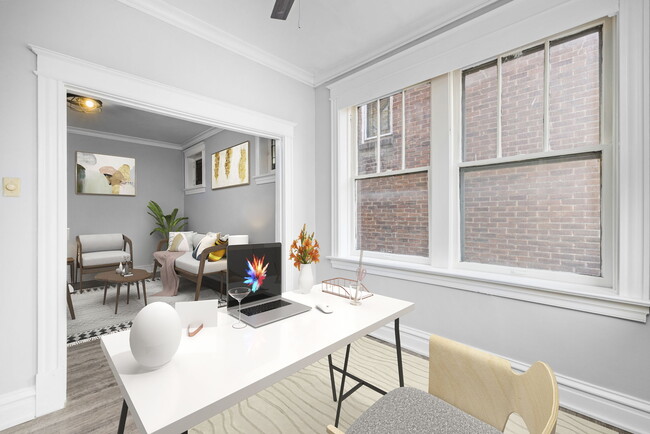 Tons of natural light bonus room with views of TGP - 4612 Arsenal St Unit B Rental