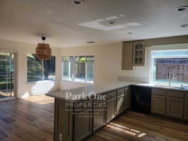Photo - Spacious Updated Home with Expansive Private Yard