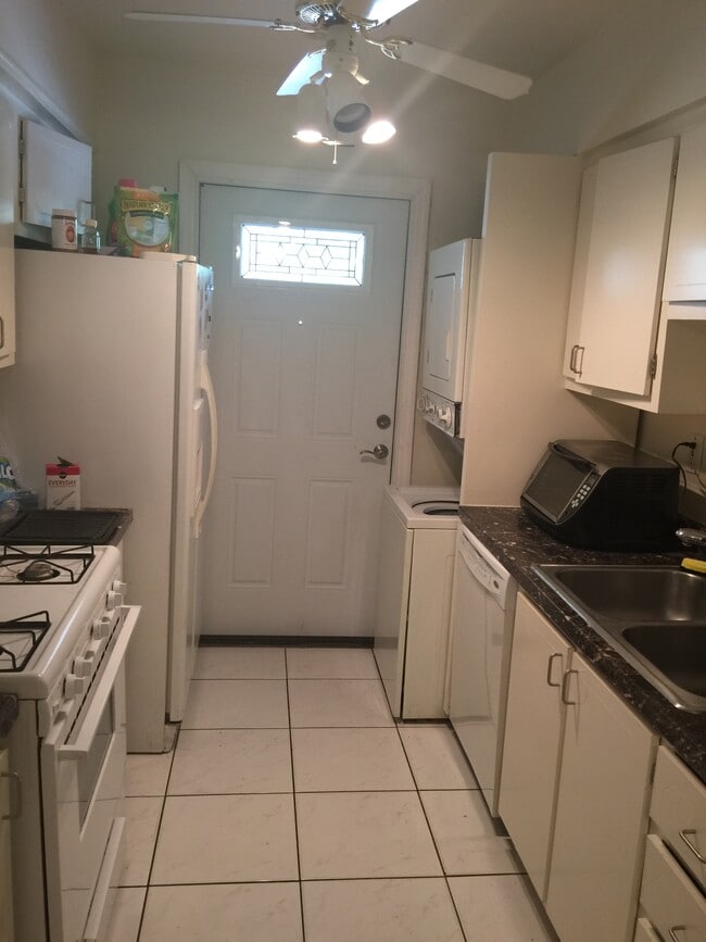 Photo - 260 SW 7th St Unit 20