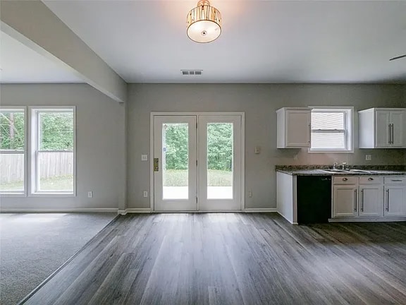 Photo - 5668 Wakehurst Dr