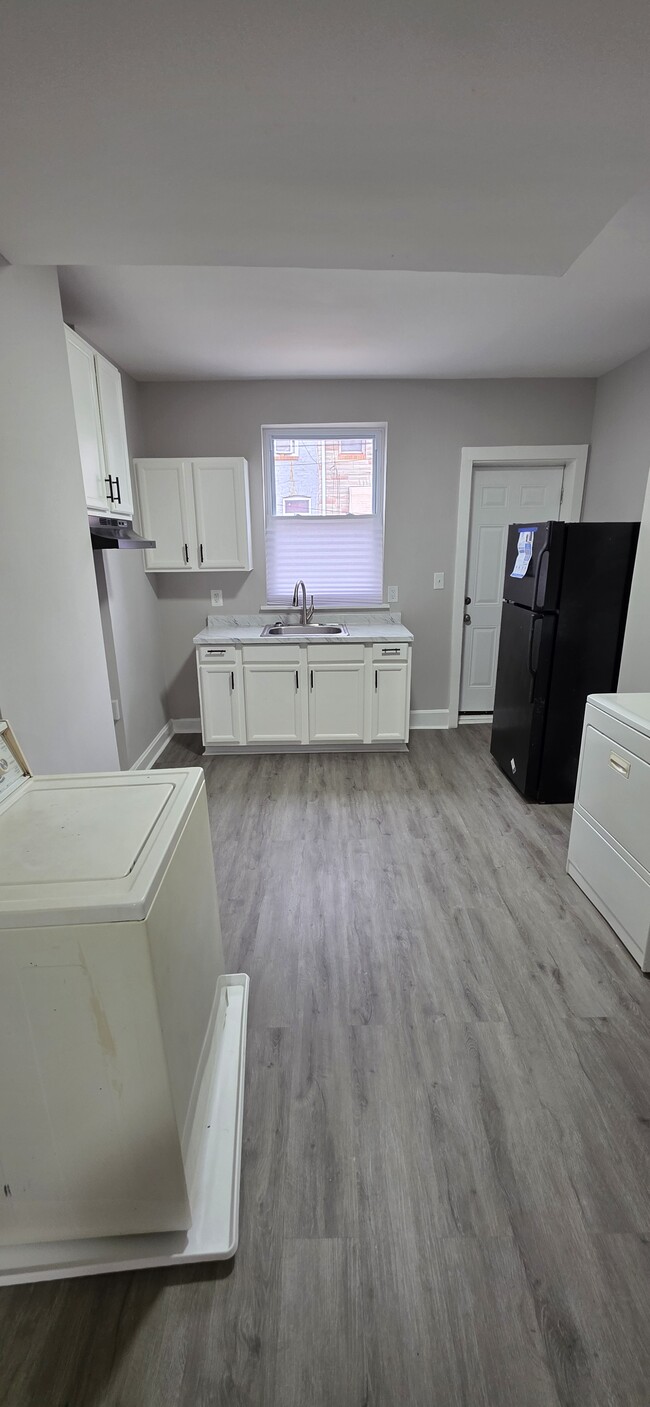 Photo - 440 N Robinson St