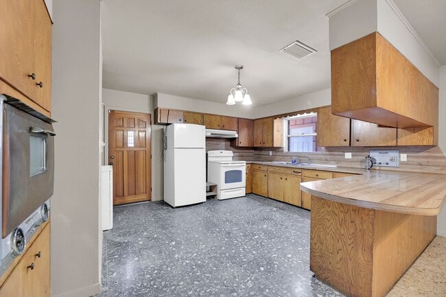 Photo - Charming Home in Central McAllen!