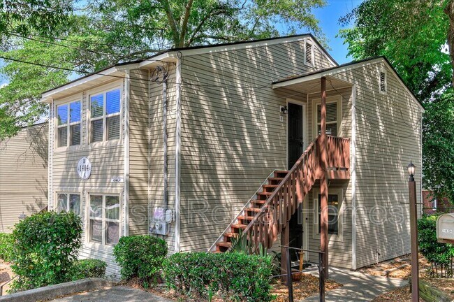 Photo - 1404 Johns Rd