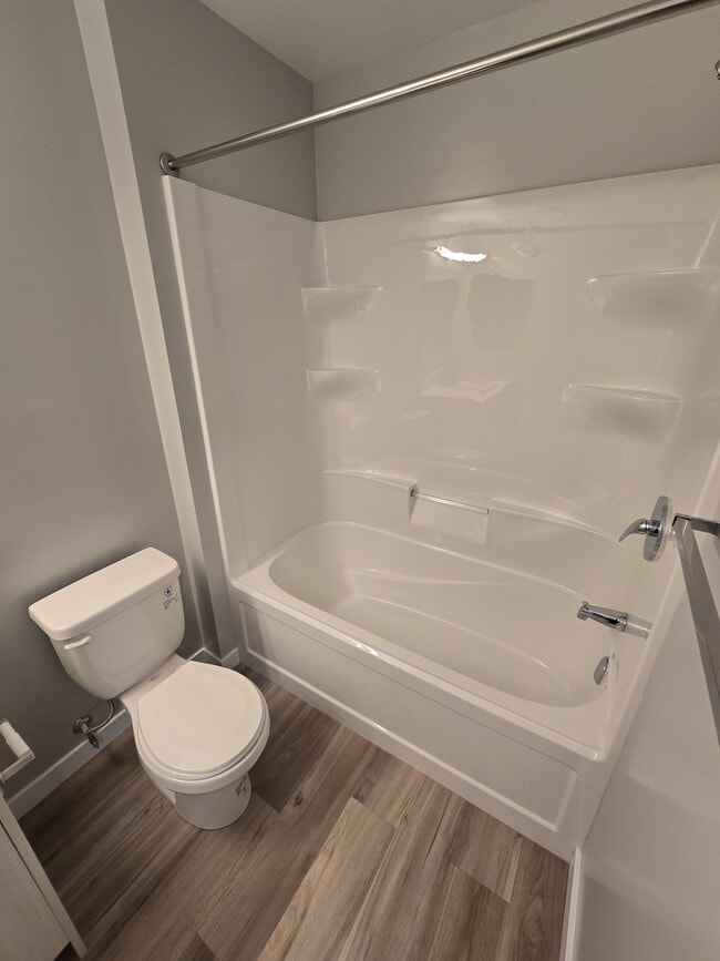 Photo - 475 St Anne's Rd Unit 507