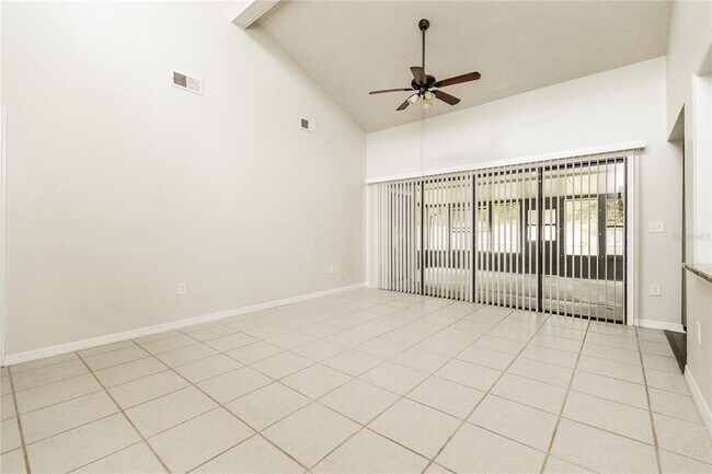 Photo - 709 Del Rio Way