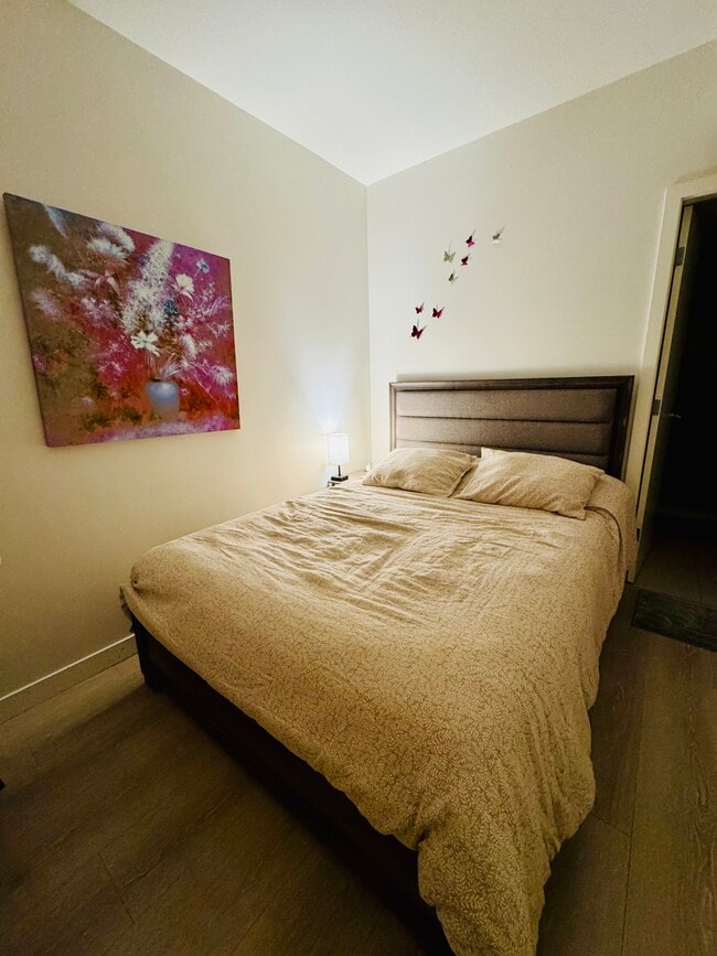 Photo - 118 Waterfront Crt SW