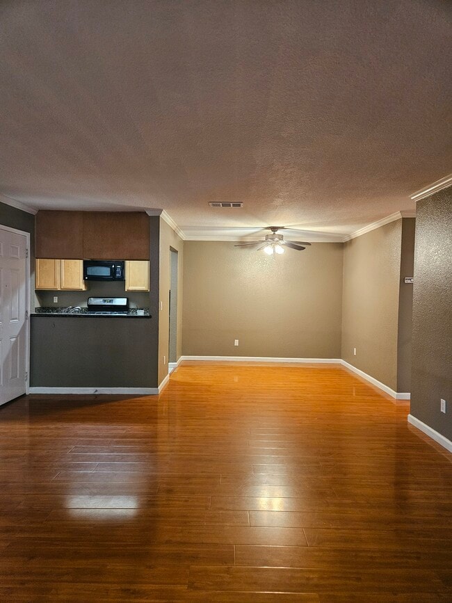 Photo - 11150 Trinity River Dr Unit 137