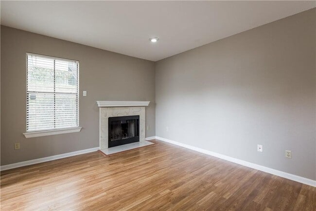 Photo - 4500 E Oltorf St