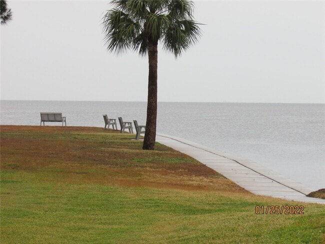 Building Photo - 612 Windrush Bay Dr Unit 612