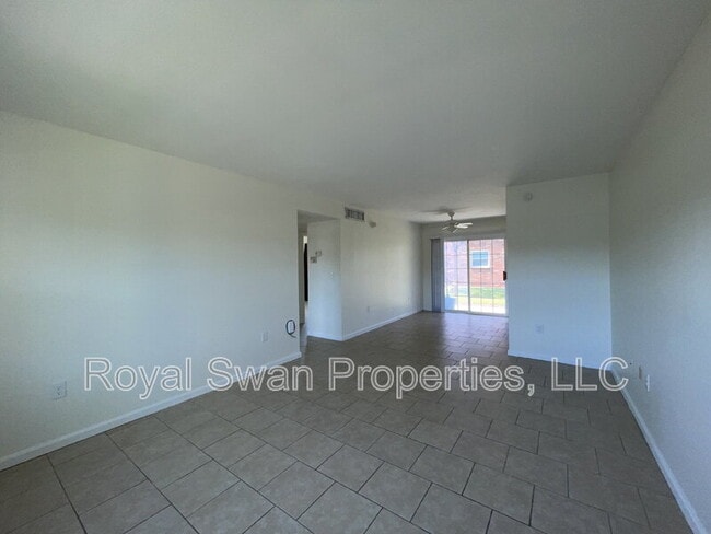 Photo - 1920 E Edgewood Dr Unit N-1
