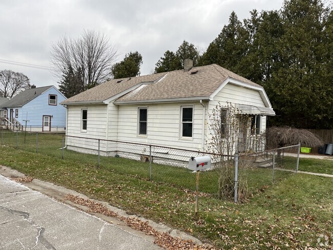 Building Photo - 2519 Bancroft St Rental