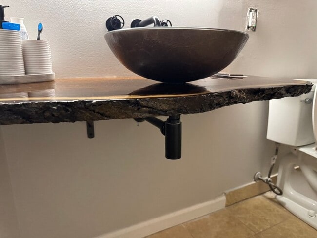 Photo - 1913 Newhaven Dr