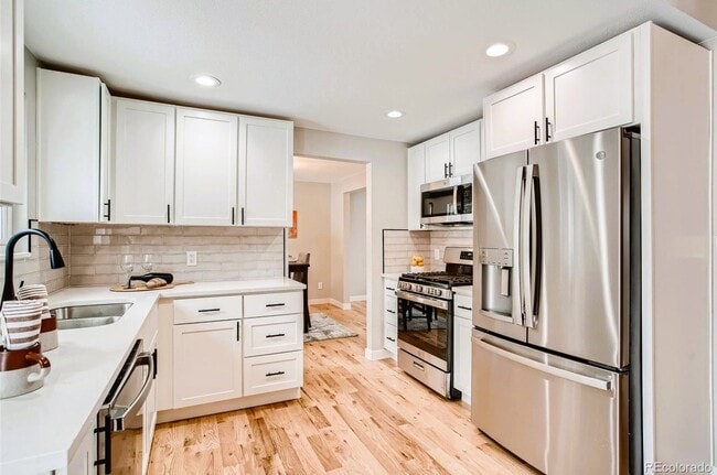 Photo - 30150 Stagecoach Blvd