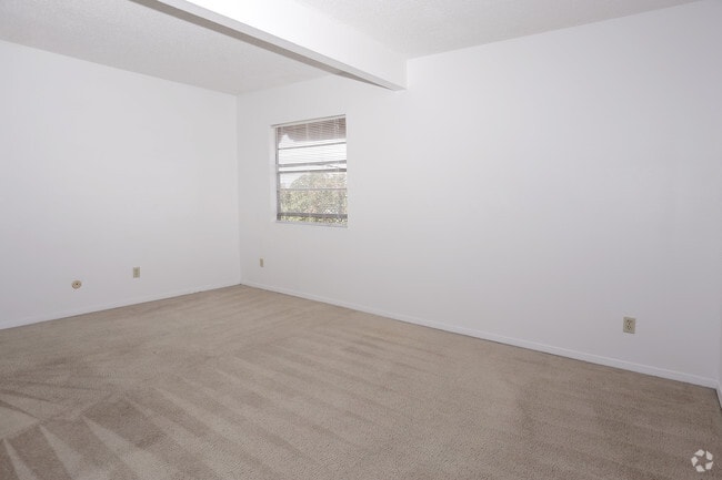 Spacious Livingroom area - Villa Ciento Apartments