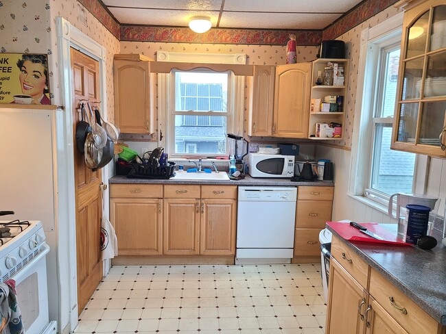 Photo - 95 Belmont St Unit 2