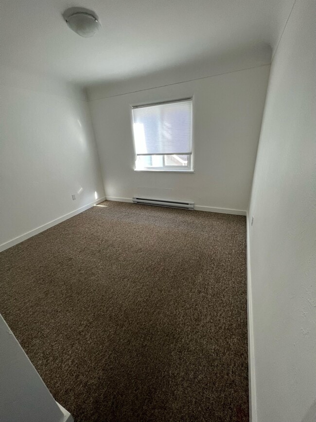 651 Constance Ave