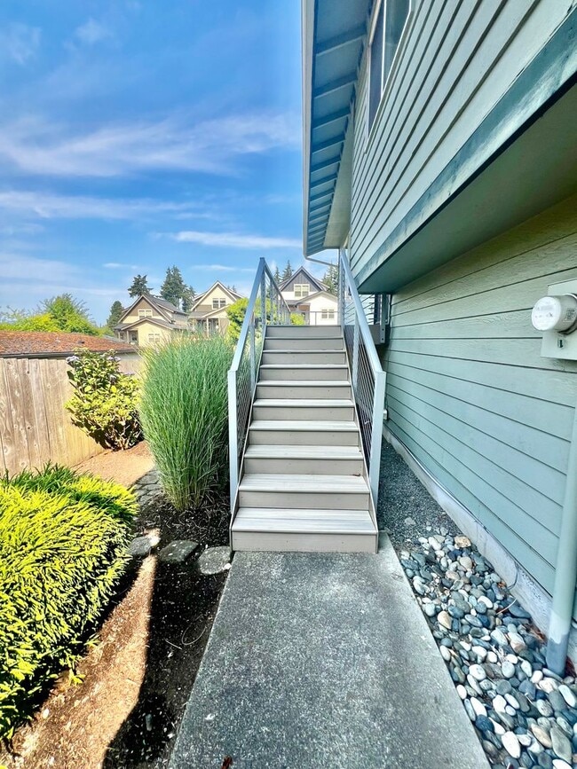 Photo - Great Home in Downtown Kingston