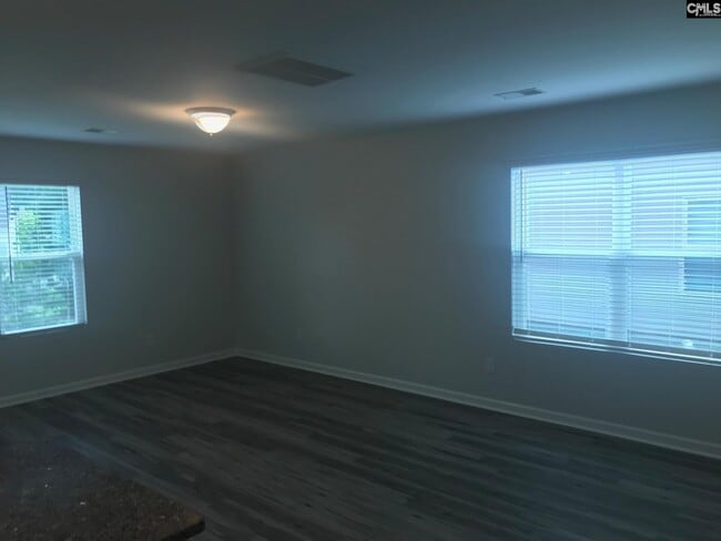 Photo - 1069 Roscoe Rd